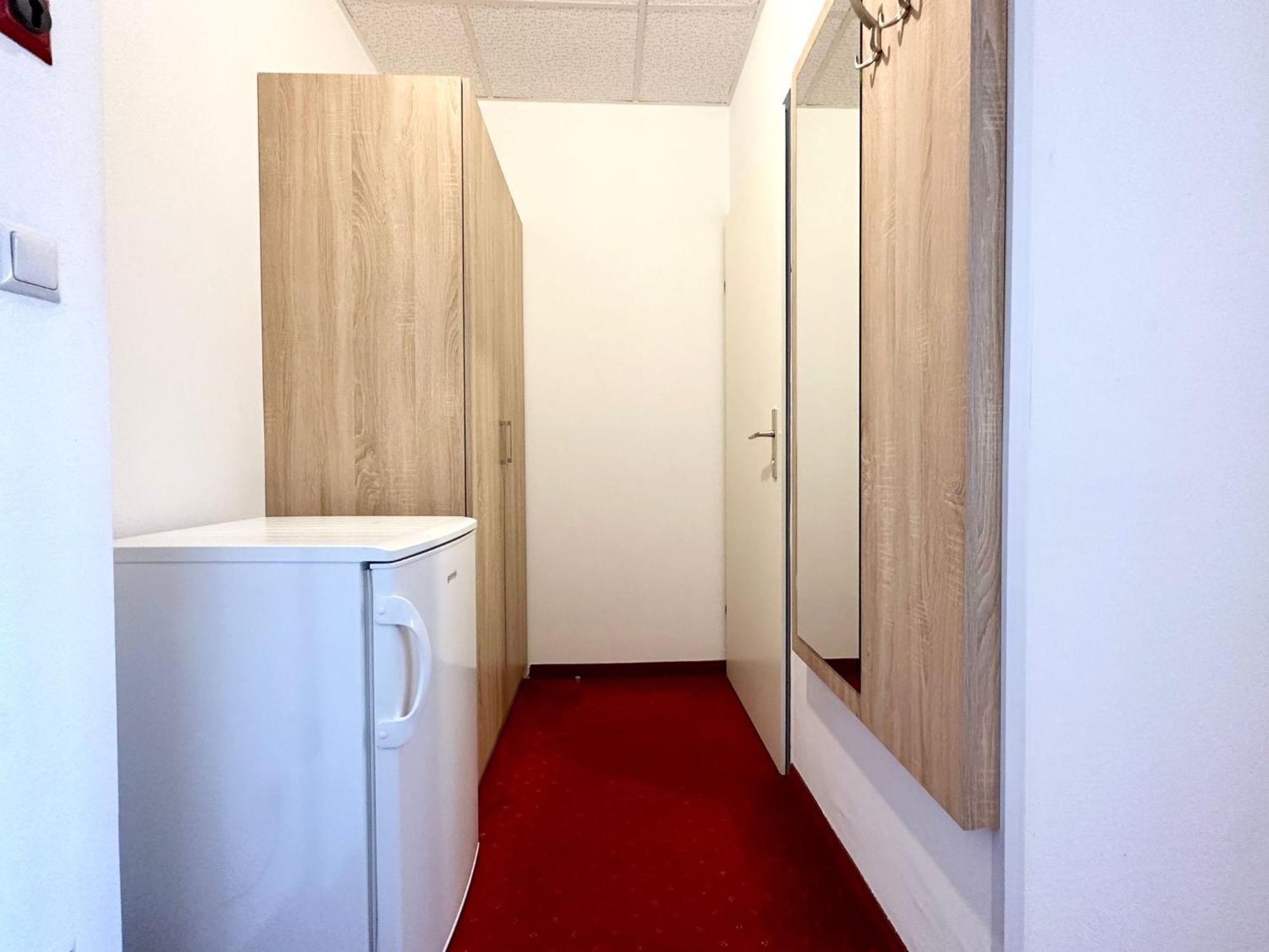 Aparthotel Very Central, 3 Min To Metro